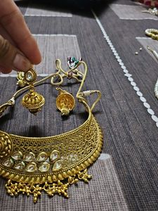 Elegant Gold-Toned Jewelry Set