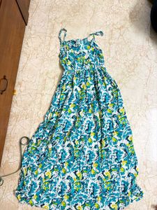 🎉beautiful printed midi dress for womens...