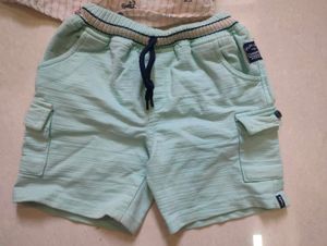 Shirt &amp; Shorts Set And Sipper Bottle