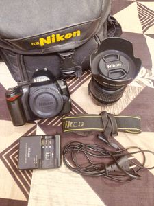 Dslr Camera Nikon D3000 Good Condition