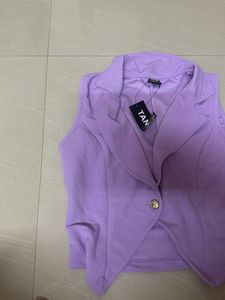 Stylish Lavender Sleeveless Blazer