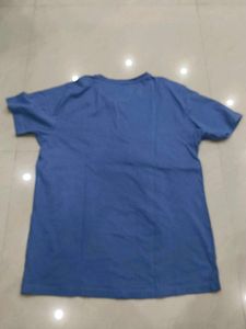 men tshirt in blue colour
