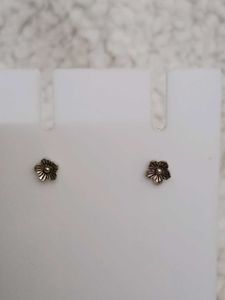Cute Flower Stud Earrings