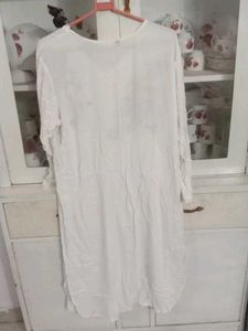 White Embroidered Kurta