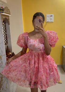 Chic Pink Floral Puff Sleeve Dress only wear once
