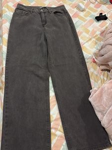 Stylish Grey Wide-Leg Jeans