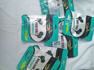 varni Earphones /earbuds