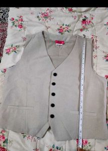 combo blue waistcoat beige white trousers