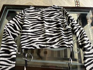 Stylish Zebra Print Crop Top