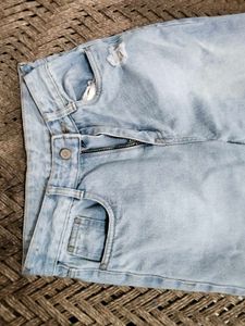 Stylish wordrobe Light Wash Ripped flared Leg Jean