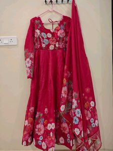 ODETTE Women Floral Printed Regular Kurta pant set