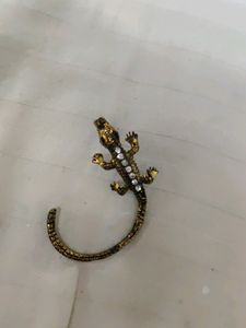 Earcuff