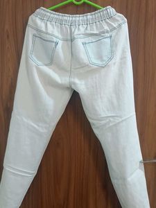 Stylish Light Wash Denim Jeans for Women