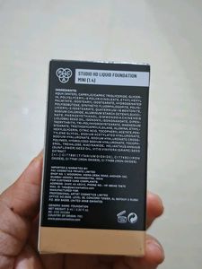 Studio HD Liquid Foundation Mini