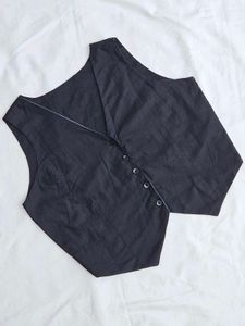 Black V-Neck Sleeveless Vest