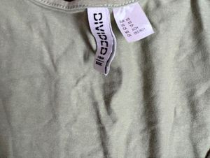 H&amp;M Sage Green Cropped T-Shirt