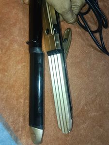 Vega Hair Straightener