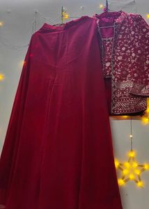 Elegant Red Embroidered Kurta Set