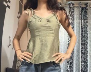 Chic Spaghetti Strap Peplum Top