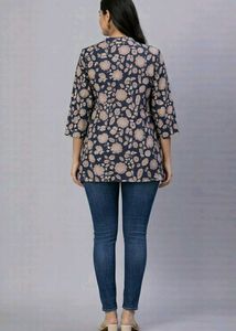 Stylish Floral Print Kurta for Women
