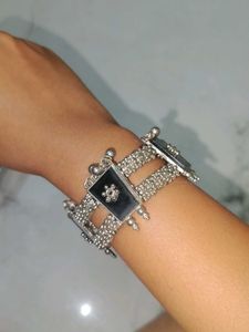 Elegant Silver Bracelet with Black Stone