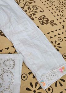 Elegant White Kurta Set with Embellishments