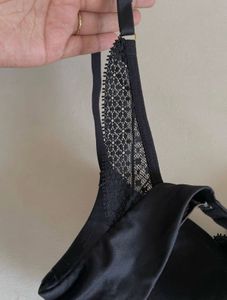 Victoria’s Secret Classic Black Push-Up Bra