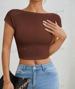 backless crop top
