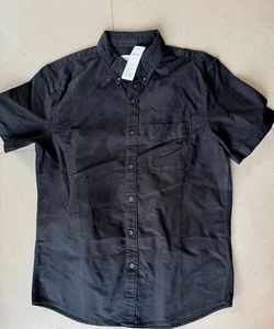 Men's Black Short Sleeve Button-Up Shirt