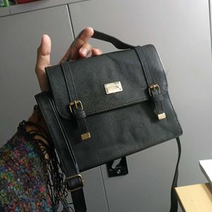 Chic Black Satchel Handbag