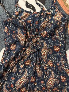 very beautiful paisley short kurti :)