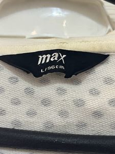 Max Sweatshirt With Hood L Size In Good Condition