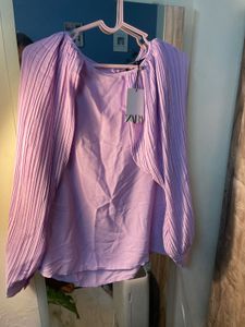 Zara Pleated Sleeve Top(negotiate able)