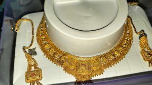 Necklace Set