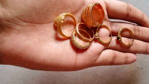 Korean ad rings ( 6 pieces )