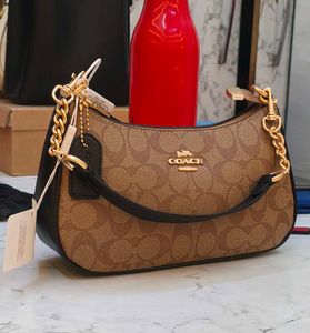 Coach Teri Black 🖤 Shoulder Bag