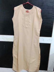 Elegant Beige Embellished Sleeveless Kurta