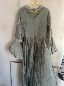 Lukhnowi Gown With Duppata