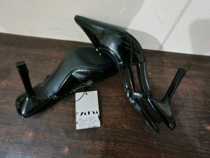 Zara Chic Black Patent Slingback Heels