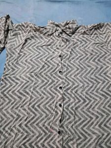 Stylish Geometric Print top