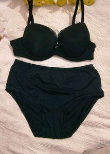 Elegant Black Lace Bra With Beautiful Penty