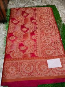 Elegant Red &amp; Gold Banarasi Silk Saree