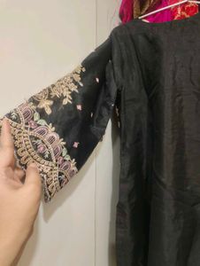 ,😍😍Original pakistani black suit set