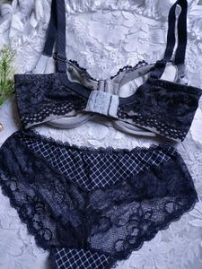 Elegant Black Lace Bra &amp; Panty Set