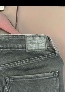 Levis Jean
