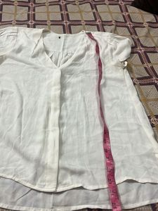 Elegant White V-Neck Top