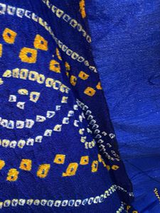 Pure Bandhani Stall cum dupatta