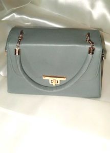 hand or sholder bag