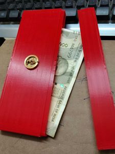 Retro Red Vintage Cash Holder