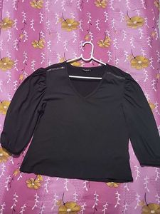Dressberry Black Top